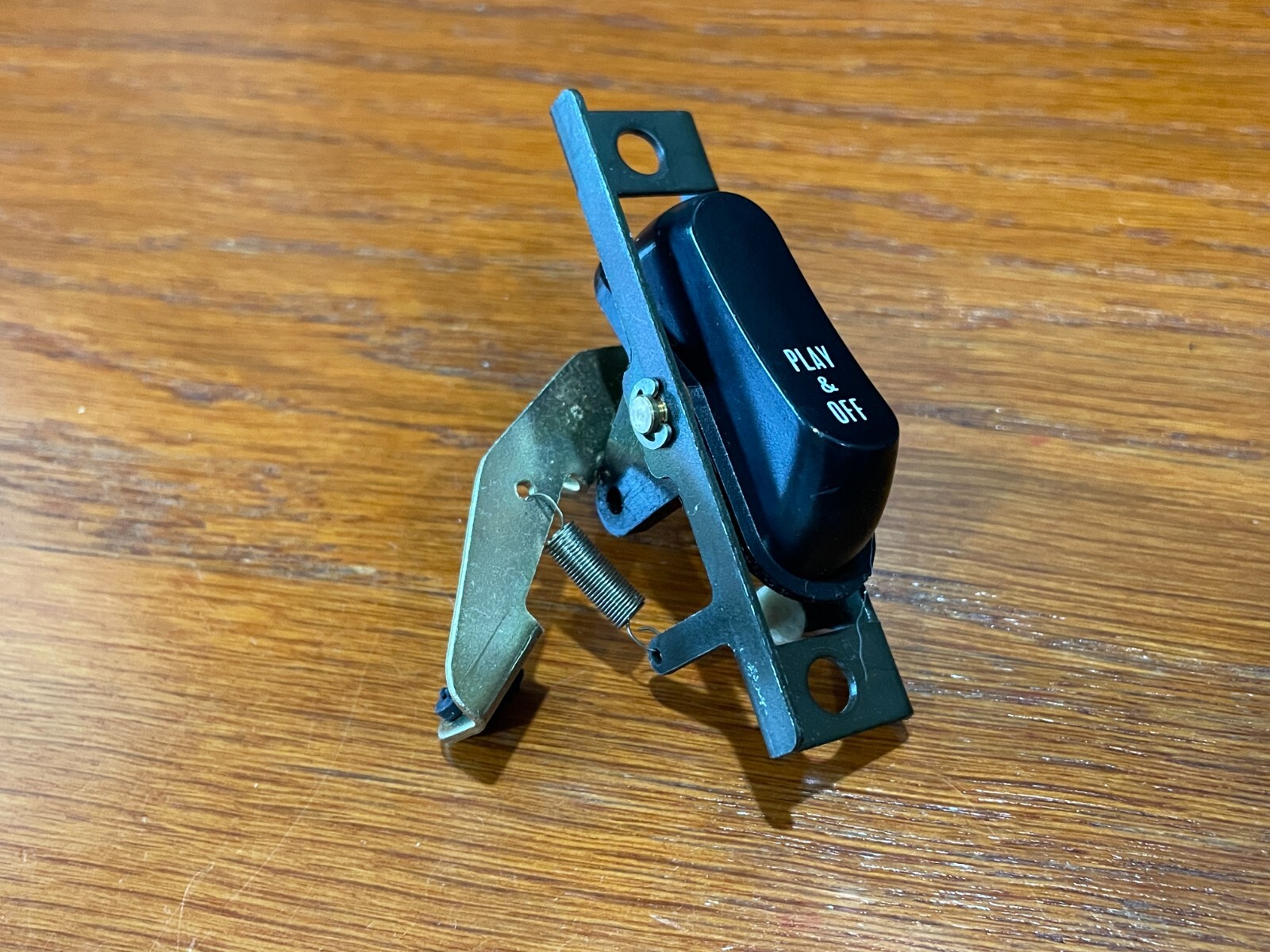 Yamaha YP-701 Turntable Parts - Play & Off Selector Assembly