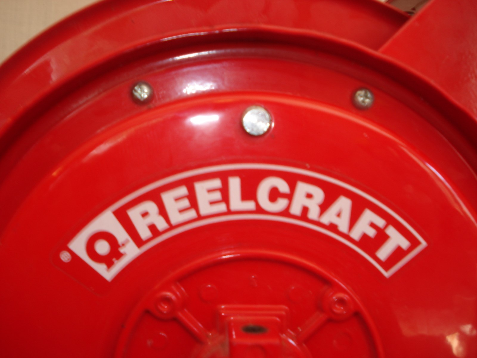 NICE Reelcraft  Spring Return Hose Reel (2Z862) Excellent Condition With Hose