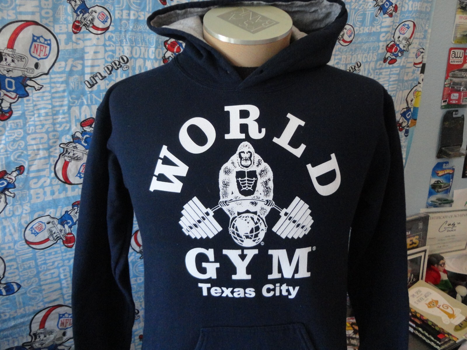 World Gym Texas City Bodybuilder Navy Blue Hoodie Sweatshirt Size
