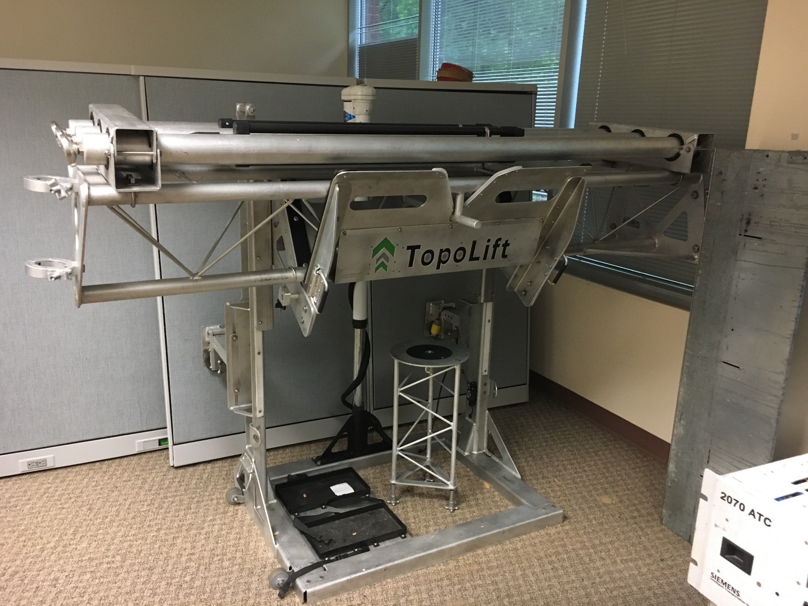 CERTAINTY 3D TOPO LIFT LASER SCANNING PLATFORM