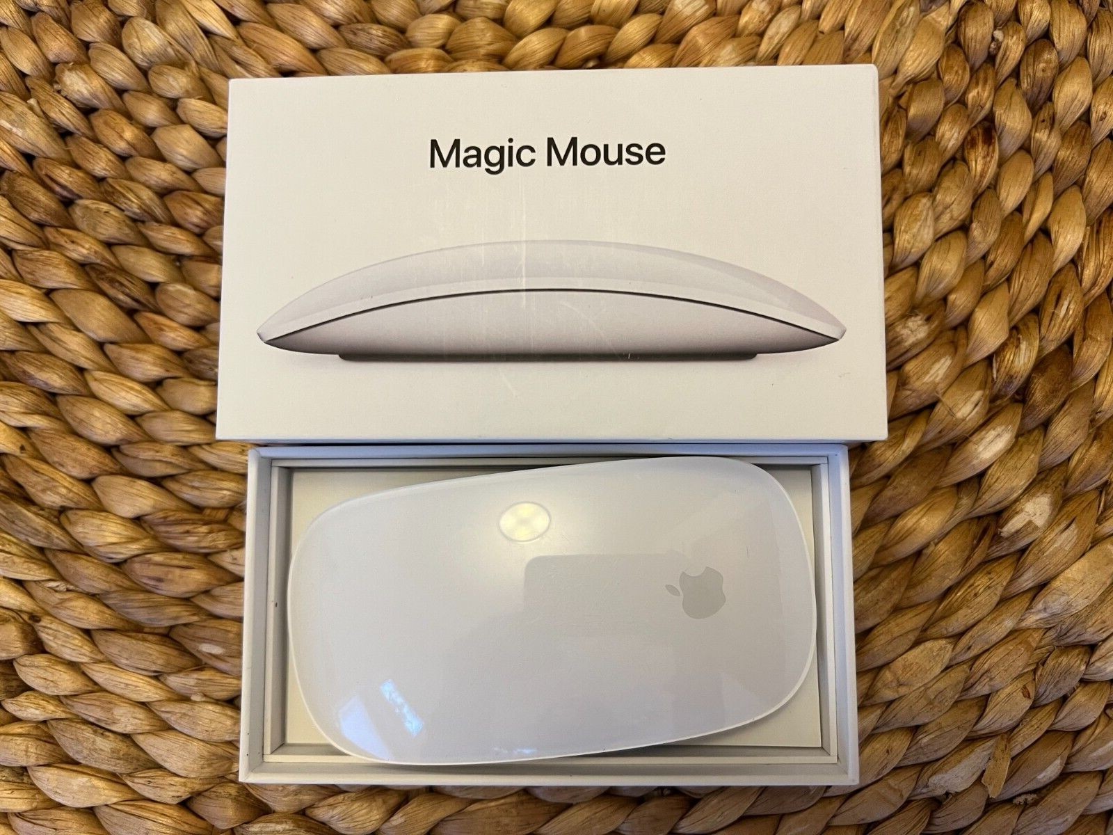 Magic Mouse - ホワイト マウス MK2E3JA マウス Magic Mouse（Multi-Touch対応） ホワイト MK2E3J/A