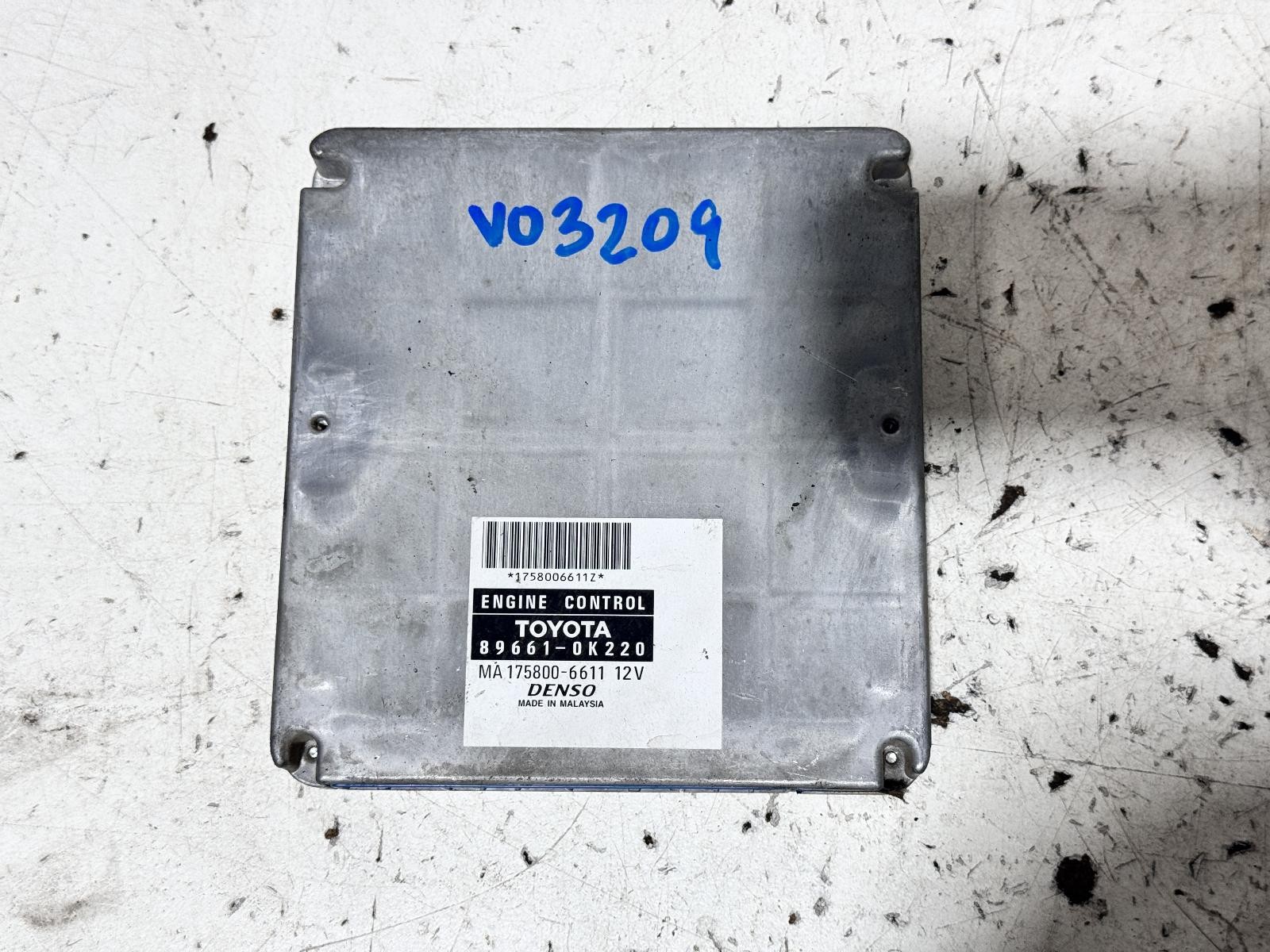Toyota Hilux Engine ECU KUN16 02/2005-08/2015
