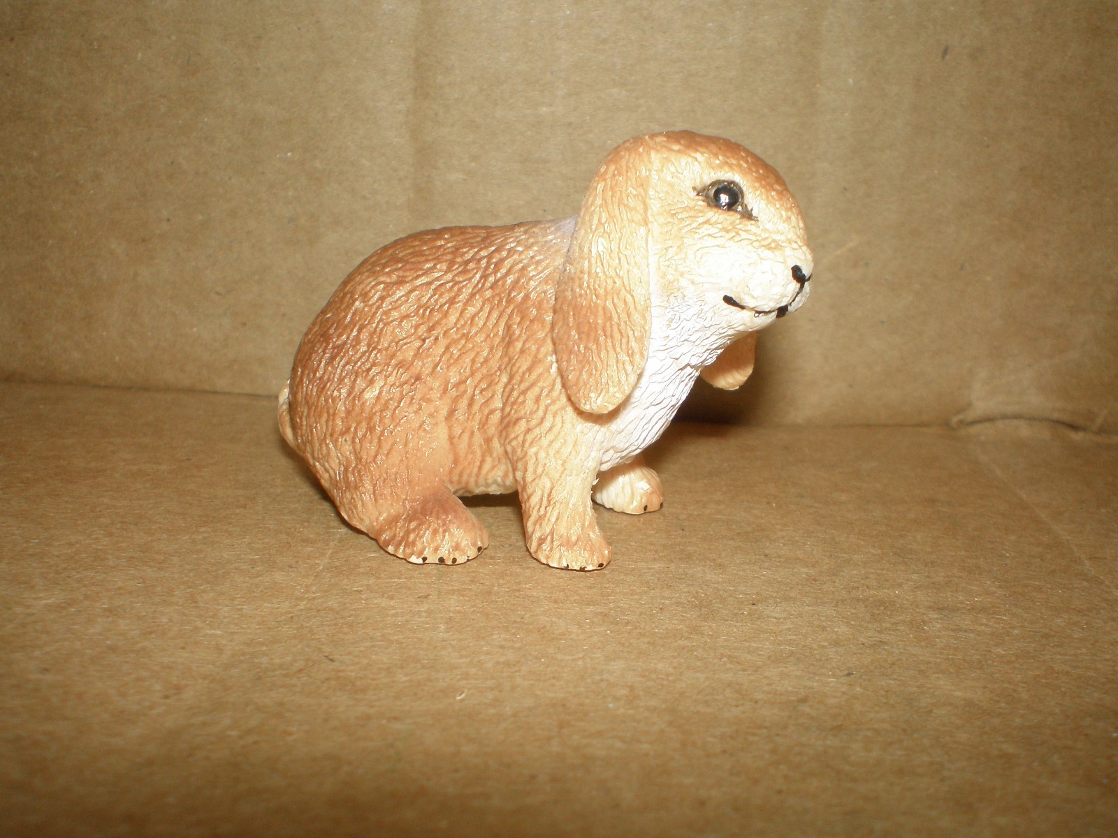 Schleich 2005 Dwarf Lop eared Rabbit Bunny 14415~ Hard to find! ~ figurine toy