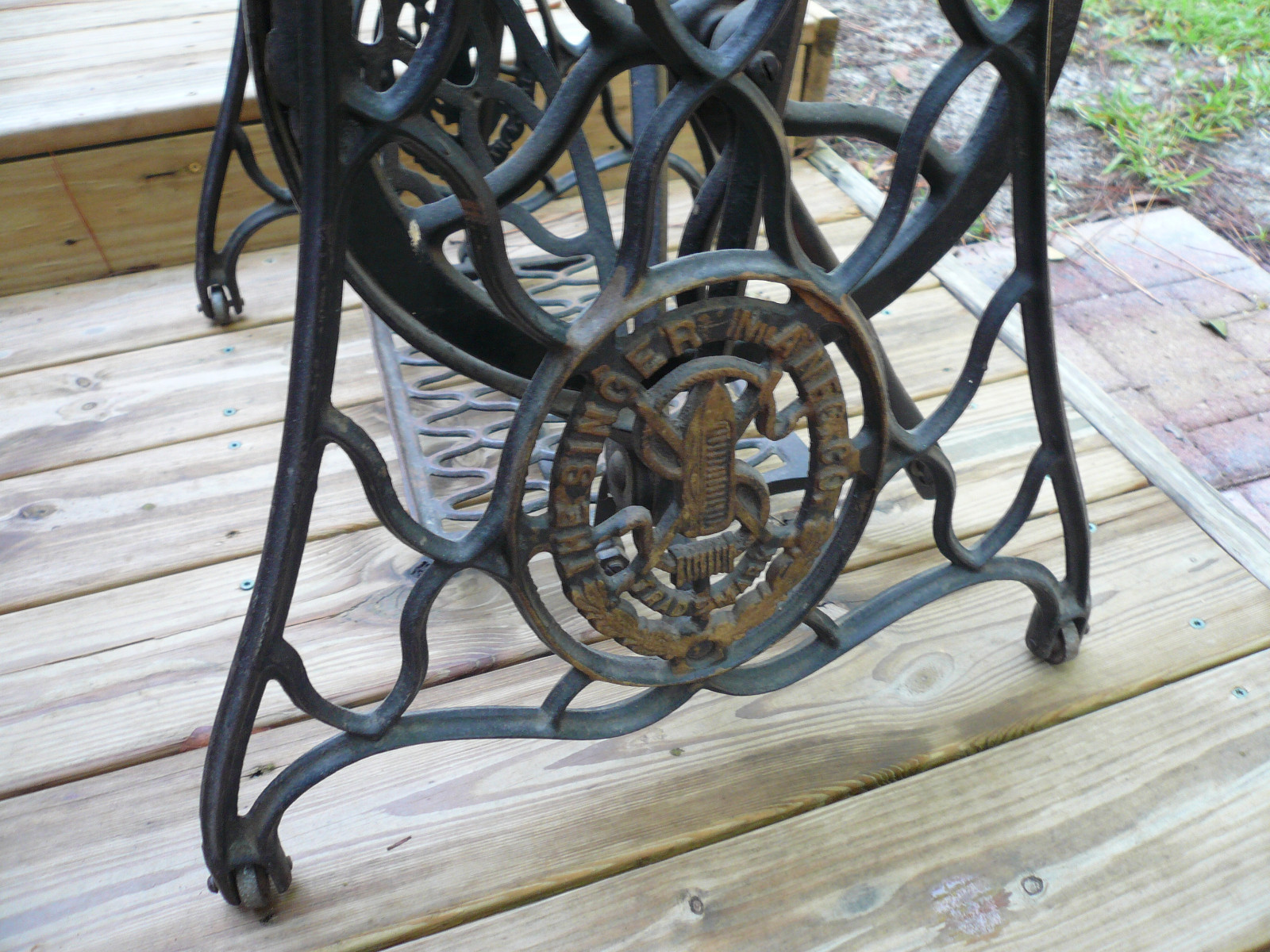 Antique Cast Iron Singer Treadle Sewing Machine Base & Wood Table Top