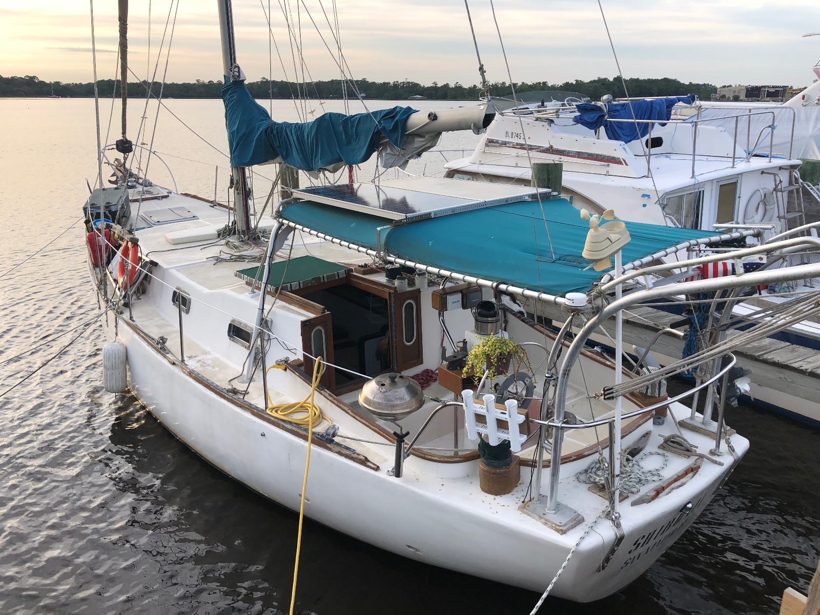 Sail boat 36.9’ Custom Bruce Roberts Sloop from 1981