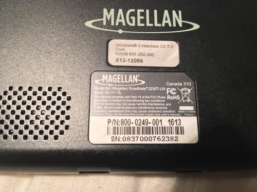 Magellan RM2230T-LM GPS Receiver With Car A/c Adapter And Dashboard Mount Bundle