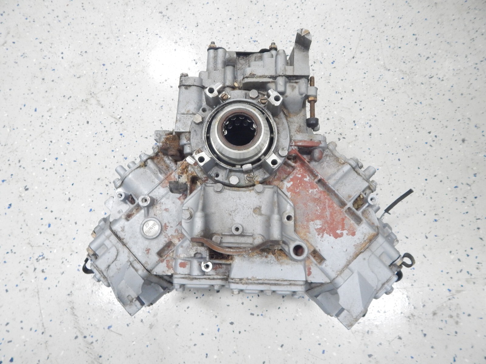 Johnson / Johnson Enos / ‘1988 SEALED品 Amazon.com: Johnson Evinrude Lower Unit Seal Kit 85 Hp V-4