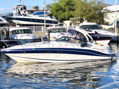 2011 Four Winns V375