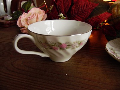 2 PC. DANSICO FINE CHINA MADE IN JAPAN GRAVY BOAT W/ATTACH PLATE & CUP TEAHOUSE
