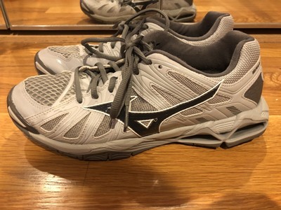 mizuno indoor