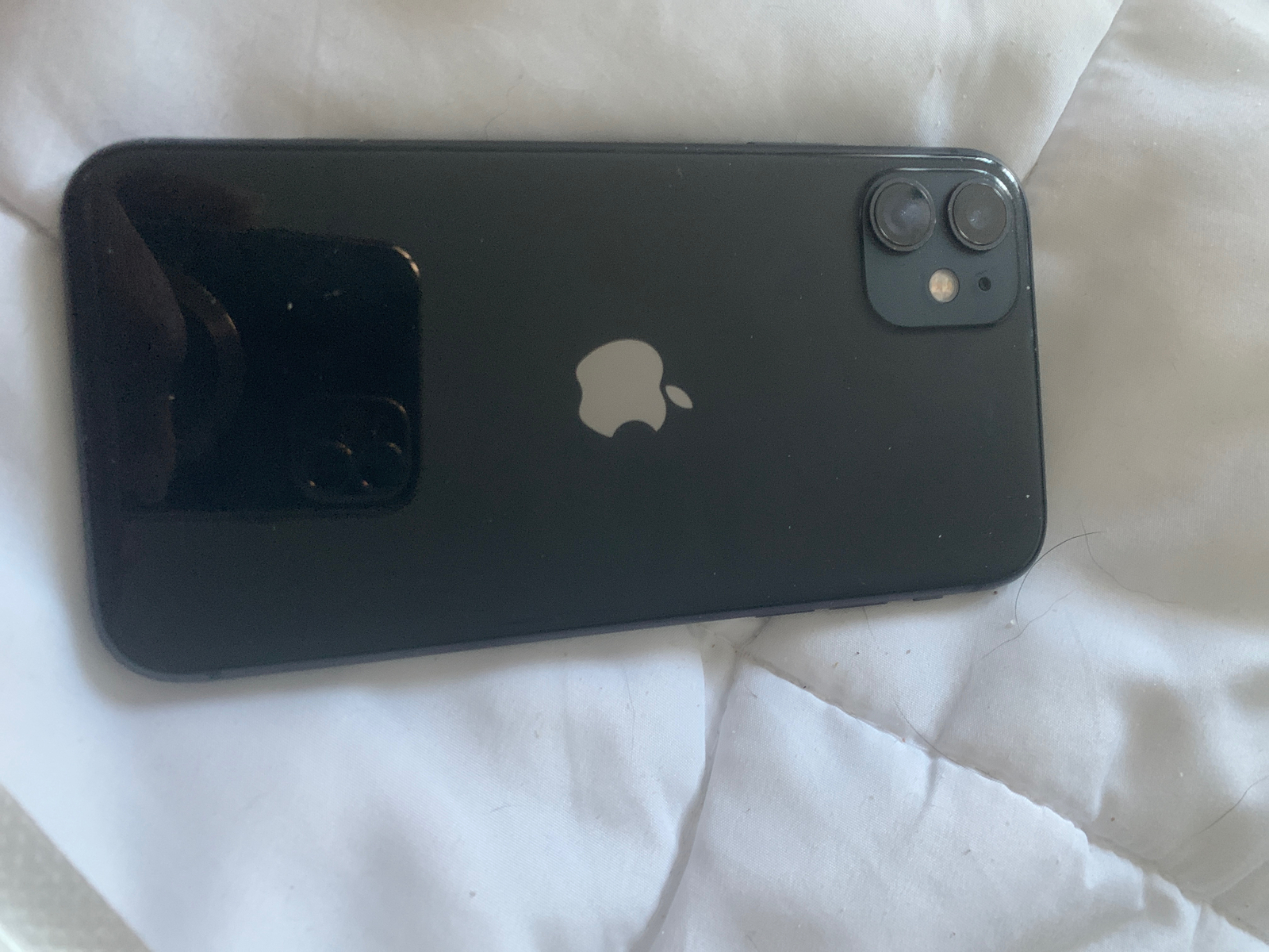 Apple iPhone 11 Pro - 64 GB -RED- Unlocked | eBay Apple iPhone 11 Pro - 64 GB -RED- Unlocked | eBay