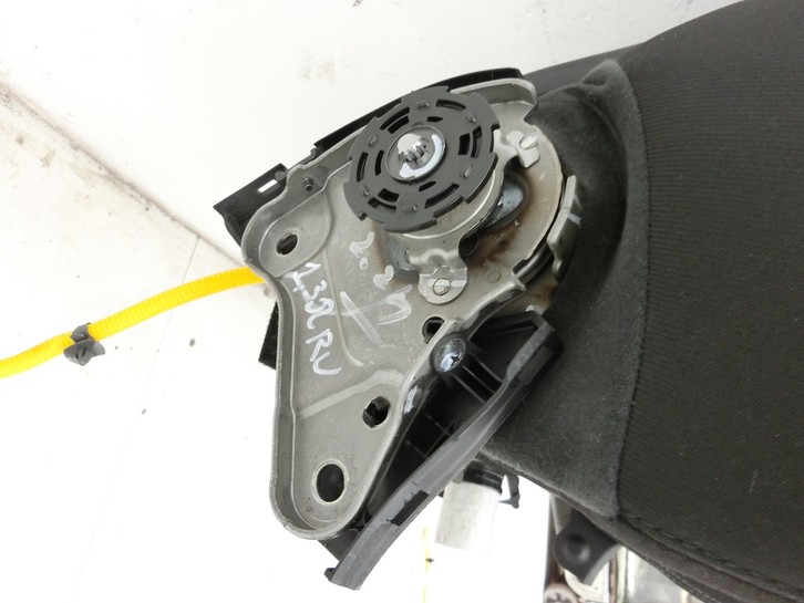 Hyundai I30 GD 12-17 Kombi Sitzbezug Rückenpolster Rechts Vorne für Beifahrer Sitz beheizt Hyundai I30 GD 12-17... Bild 4