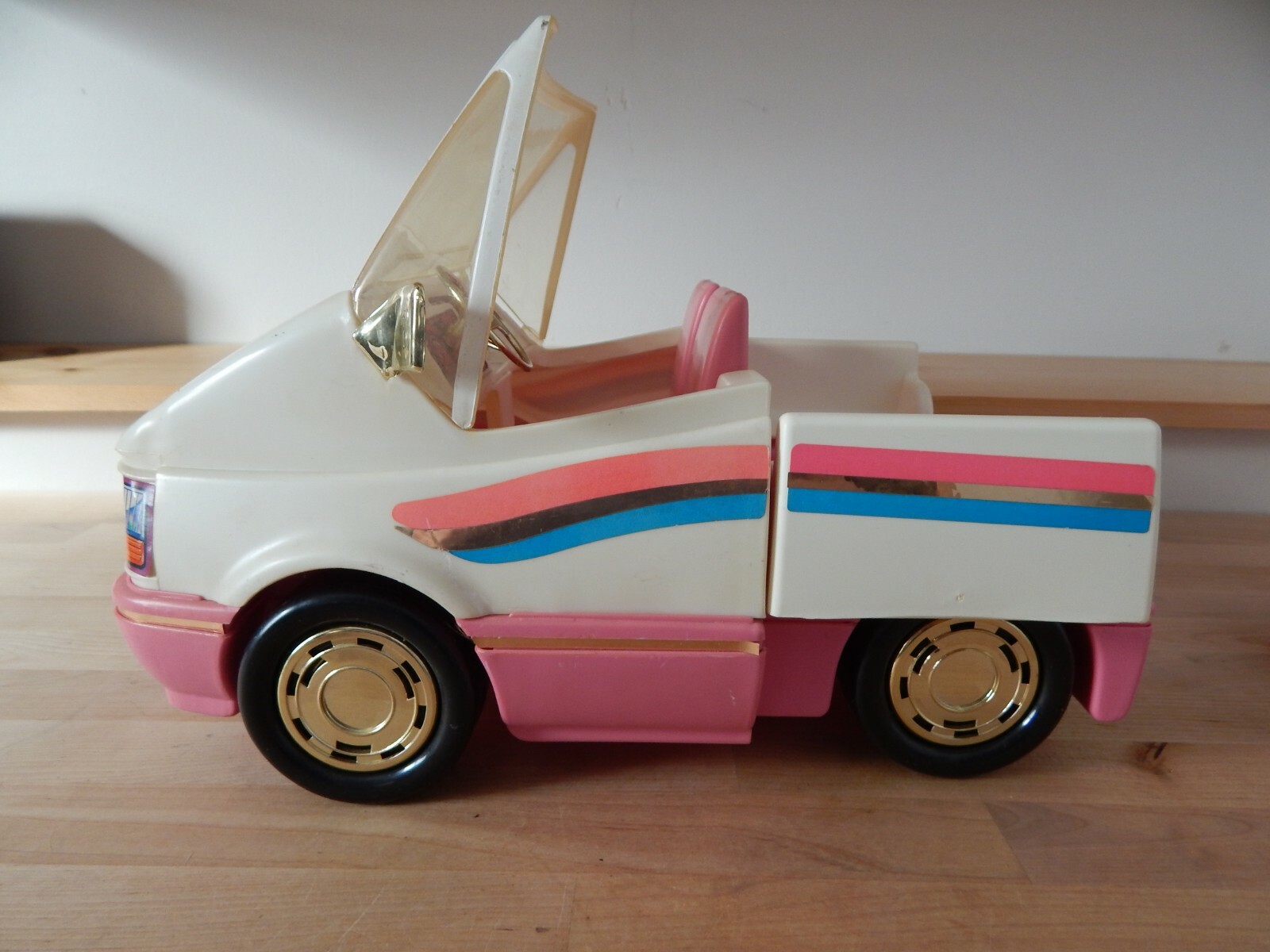 BARBIE MATTEL 1988 Barbie Golden Dream Motorhome