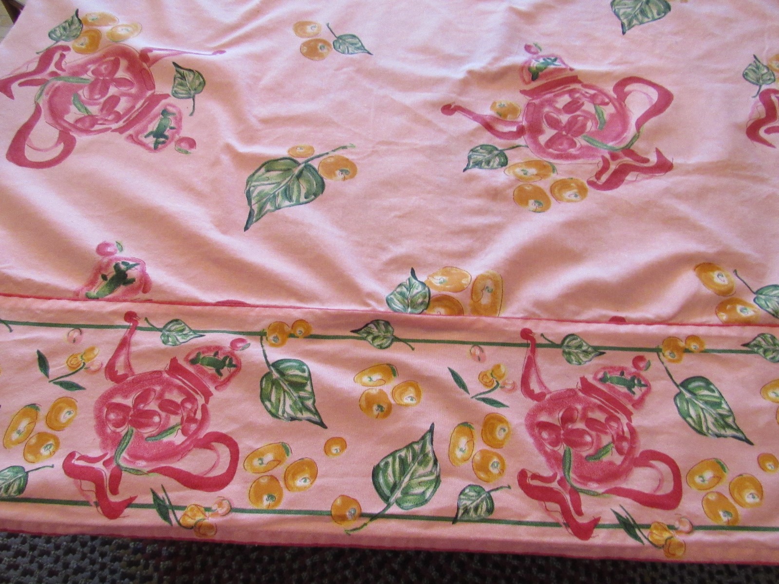 APRIL CORNELL 100% COTTON TABLECLOTH PEACH FUSHIA TEAPOTS INDIA 54X54