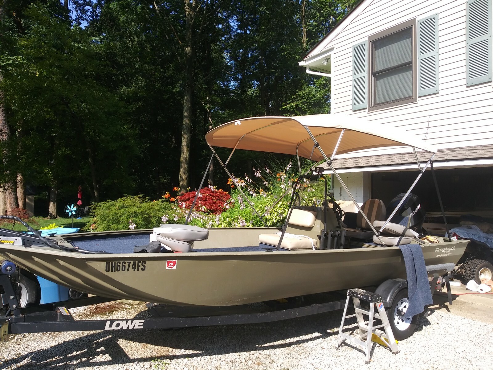 2006 Lowe Roughneck VTC1860 Mercury 60HP Center Console Fishing/Duck Boat