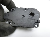Audi Q7 4M 15-19 Luftklappenstellmotor Stellmotor Pos.1 Audi Q7 4M 15-19 19.01.2016 4M0820511A CZ113940-0041... Vorschau 5