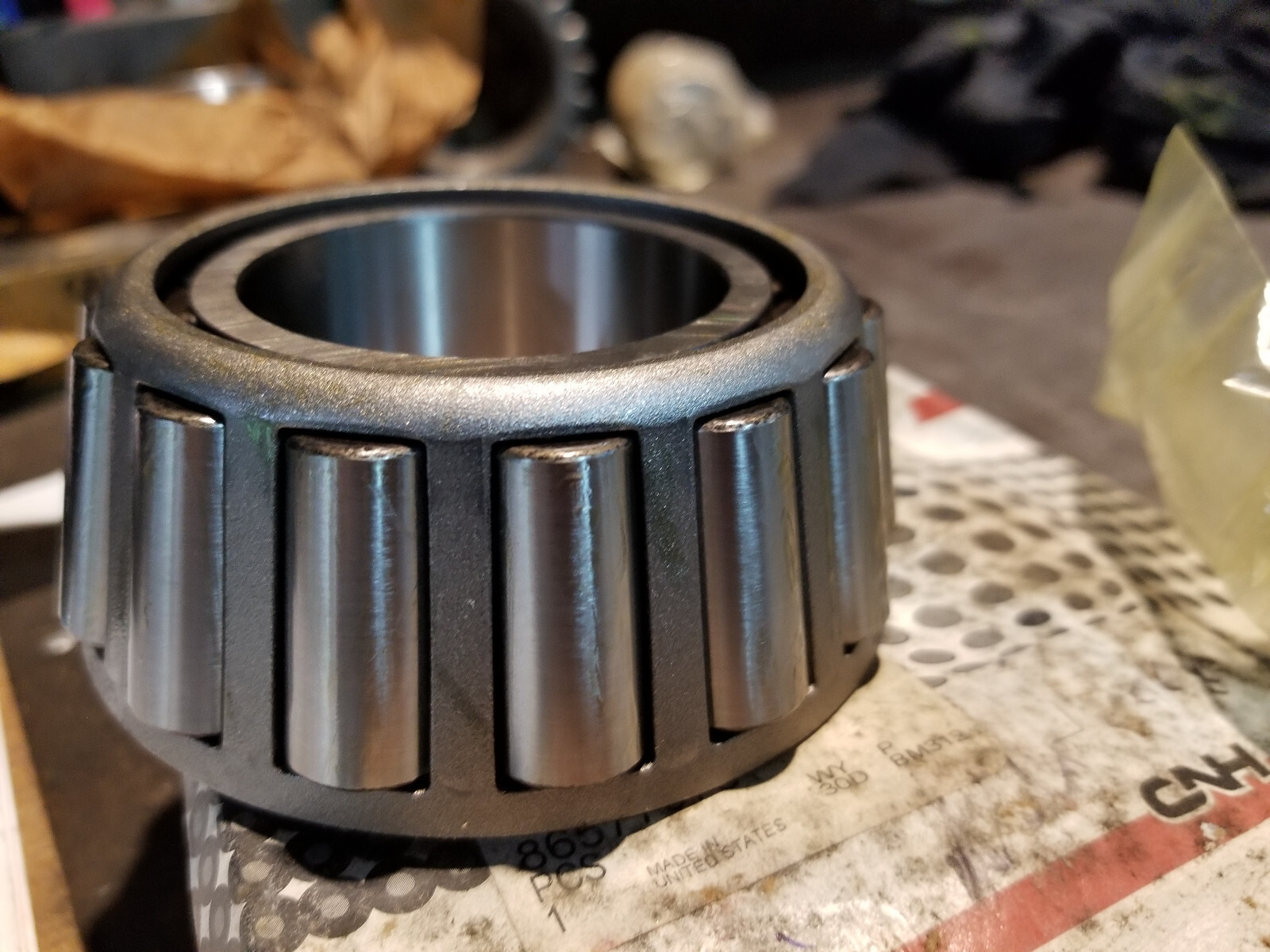 CASE CNH BEARING & CUP 86577073 - Picture 3 of 7