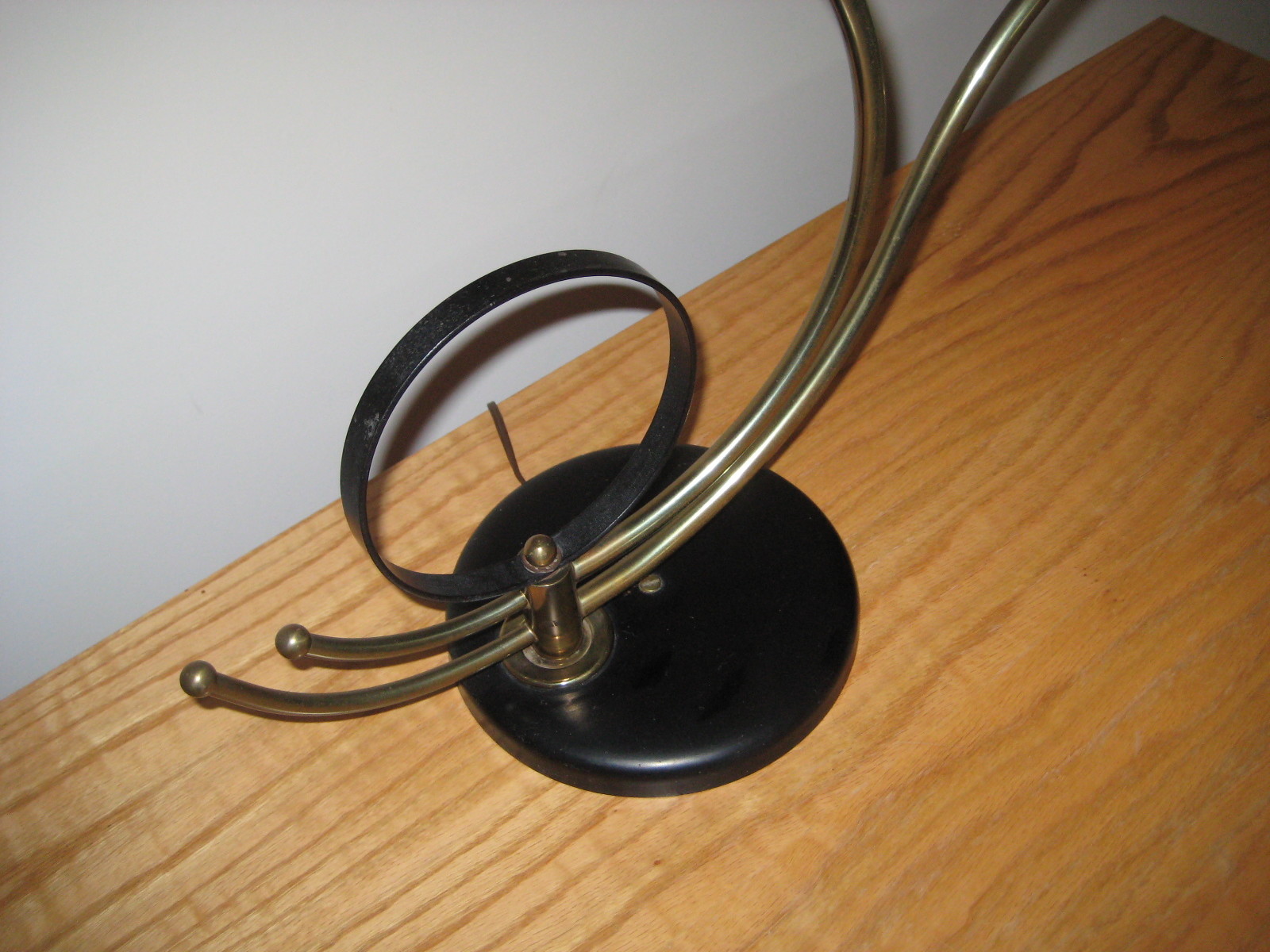 VINTAGE MACHINE AGE  EAMES  BRASS AND BLACK INDUSTRIAL LAMP