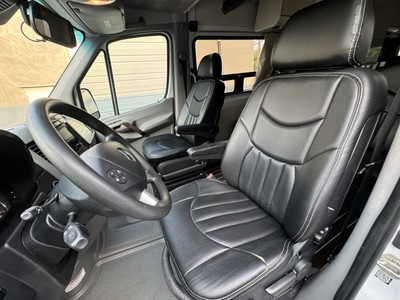 image 14 of interior