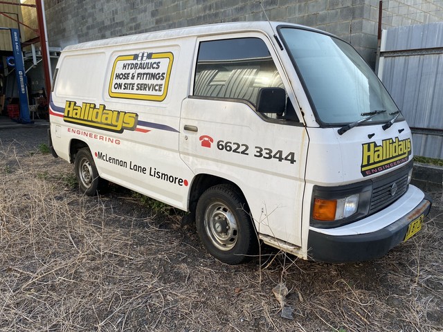 Nissan urvan 1990