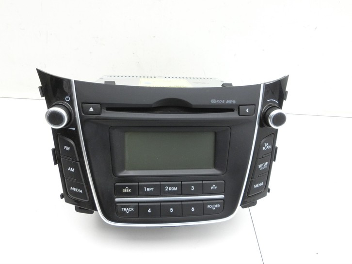 Hyundai I30 GD 11-15 Autoradio CD-Radio Hyundai I30 GD 11-15 20.10.2014 96170A6200GU AC100A6EE gebraucht Bild 1