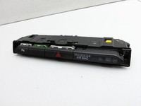VW Passat 3G B8 14-19 Warnblinkschalter Schalter VW Passat 3G B8 14-19 31.01.2018 3G1853770A 13007900 gebraucht Vorschau 4