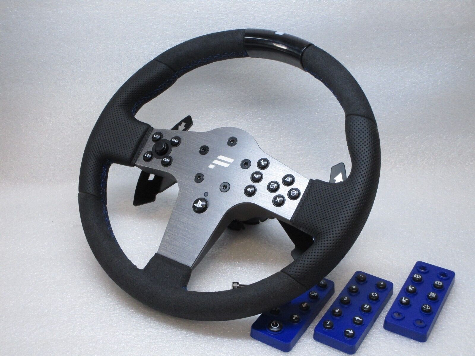 Fanatec CSL Elite Steering Wheel P1 - Mint Condition - For Fanatec CSL Elite Steering Wheel P1 - Mint Condition - For