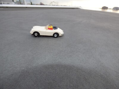 AURORA TJET VIBRATOR AFX 1541 WHITE JAGUAR  XK140 CONVERTIBLE HO SLOT CAR
