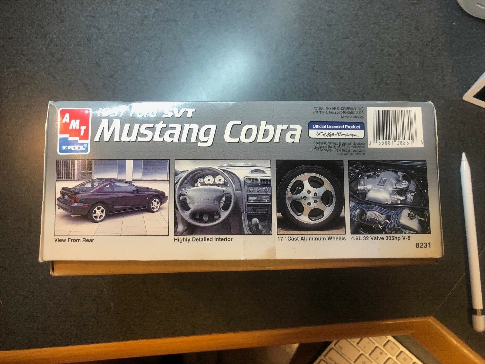 1997 Ford SVT Mustang Cobra AMT Model New Old Stock 1/25th Model Kit