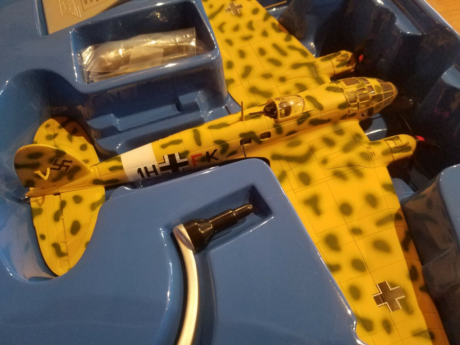 1:72 CORGI AA33704 HEINKEL HE 111 H-6 - 1H+FK, 2./KG26 'LOWEN-GESCHWADER'