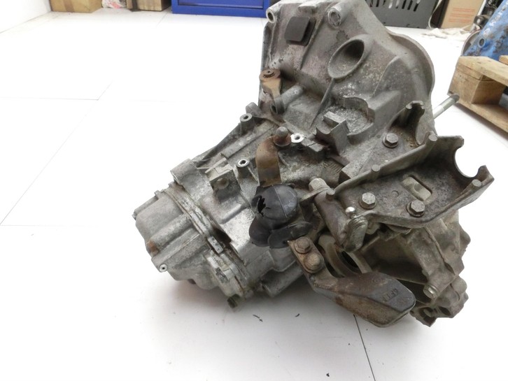 Fiat Qubo Fiorino 225 08-16 JTD 1,3 55KW Schaltgetriebe Getriebe Fiat Qubo Fiorino 225 08-16 03.08.2011 55246755... Vorschau 7