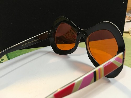 VINTAGE 1970'S FUNKY MOD 70s HIPPIE SUNGLASSES 