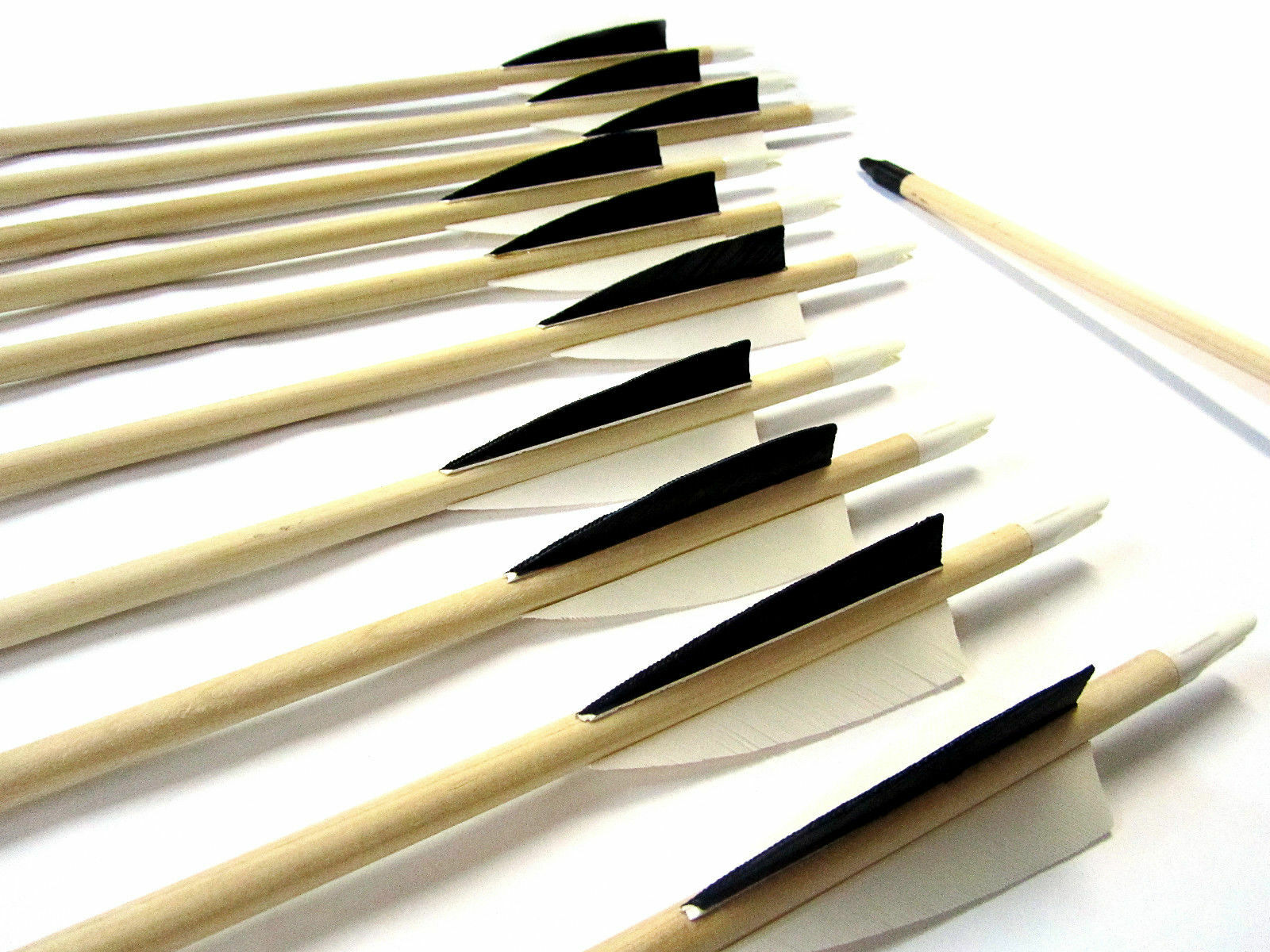 10 Holzpfeile Pfeile Bogenschiessen Fichte mit 3