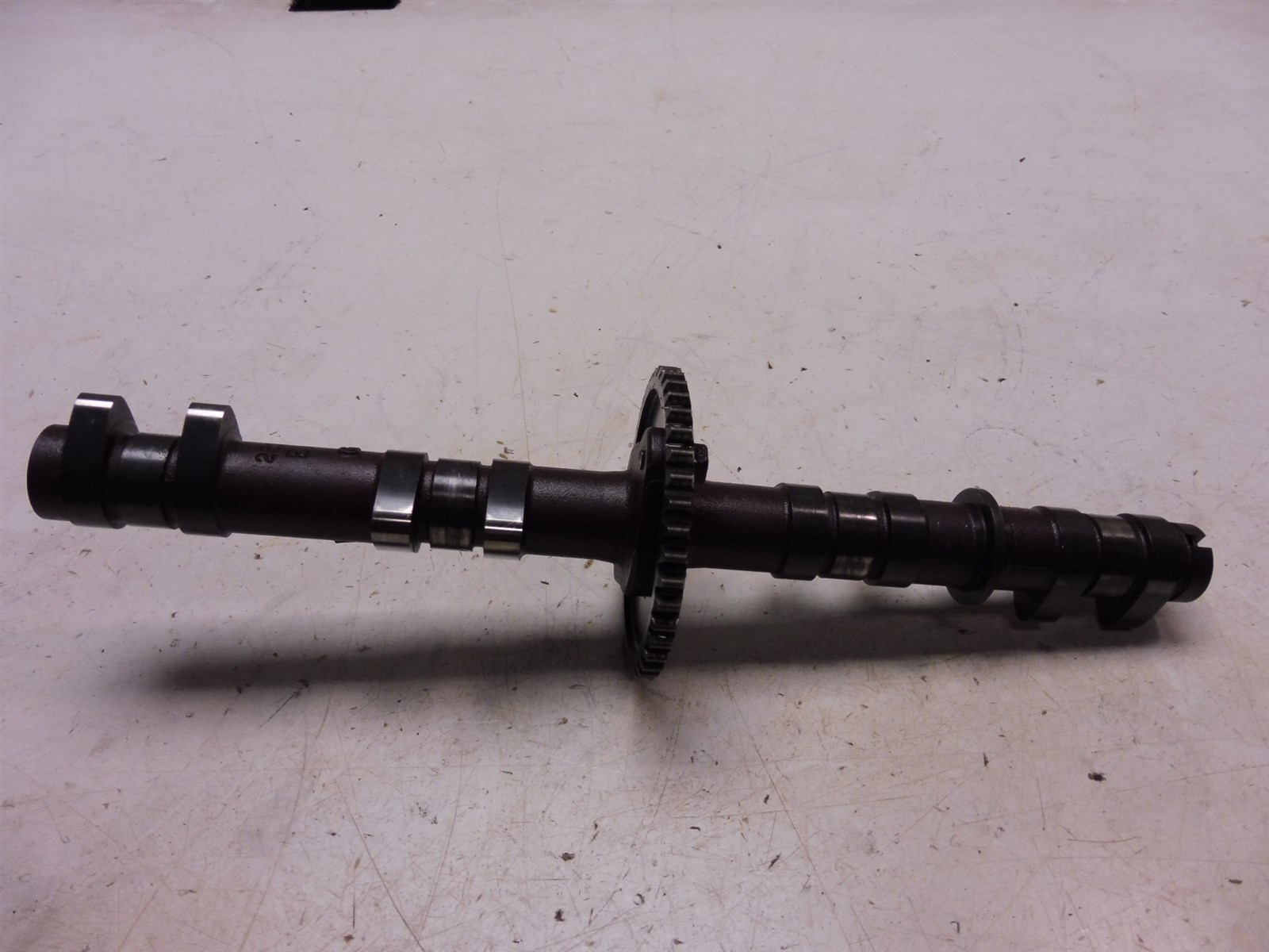 K 中間のみ 1996 Kawasaki Ninja ZX600E KM191B. Engine exhaust camshaft