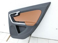 Volvo V60 I D3 10-13 Kombi Türverkleidung Türpappe Rechts Hinten Volvo V60 I D3 10-13 01.10.2010 8686855 gebraucht Vorschau 2