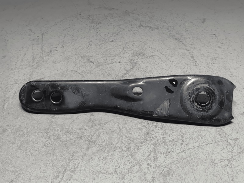 Used 2017-2026 Honda CR-V Rear Subframe Passenger Side Support Mount Bracket OEM