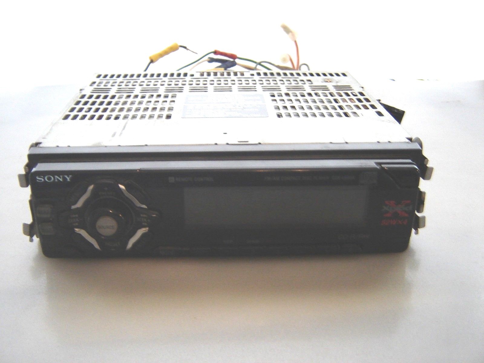 SONY CDX-L600X FM/AM COMPACT DISC PLAYER TESTED