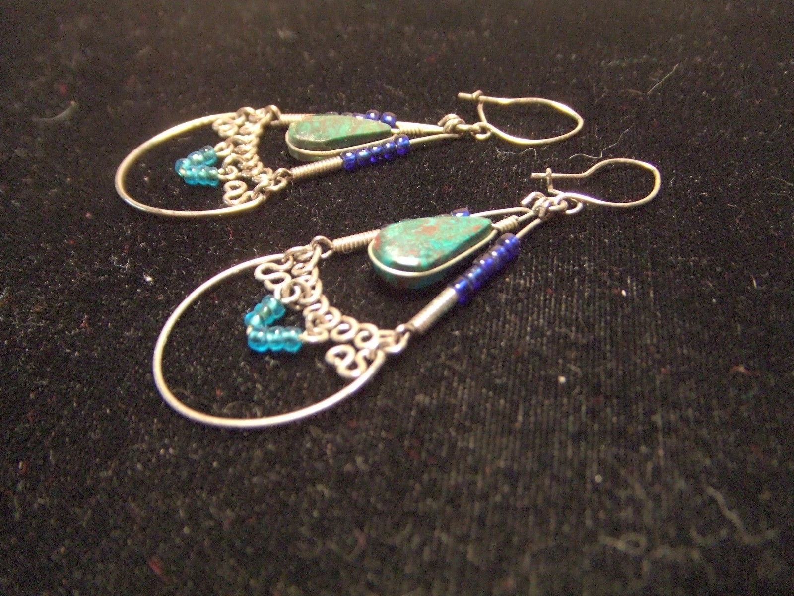 vintage ear ring hand made twisted wire 40 years old