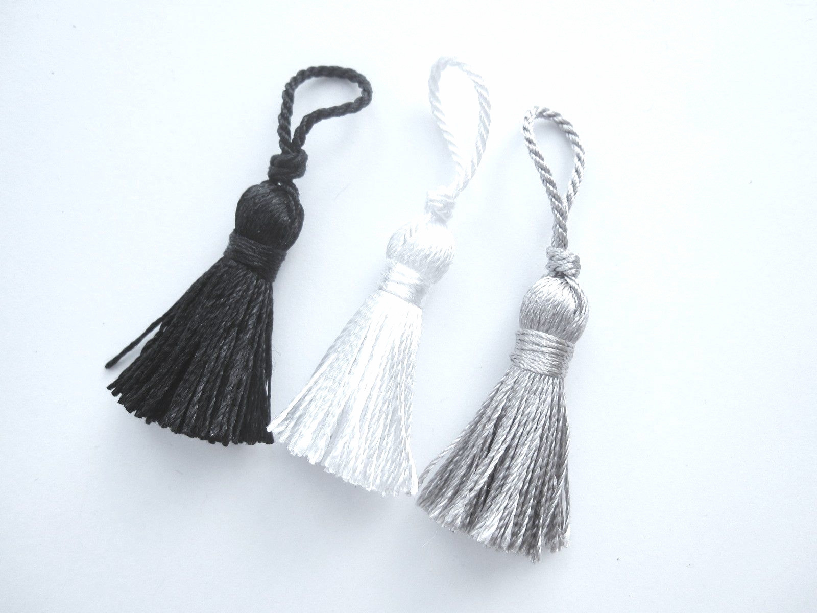 10 Small 3.5cm + 2cm long loop craft tassels Mini decorative Key