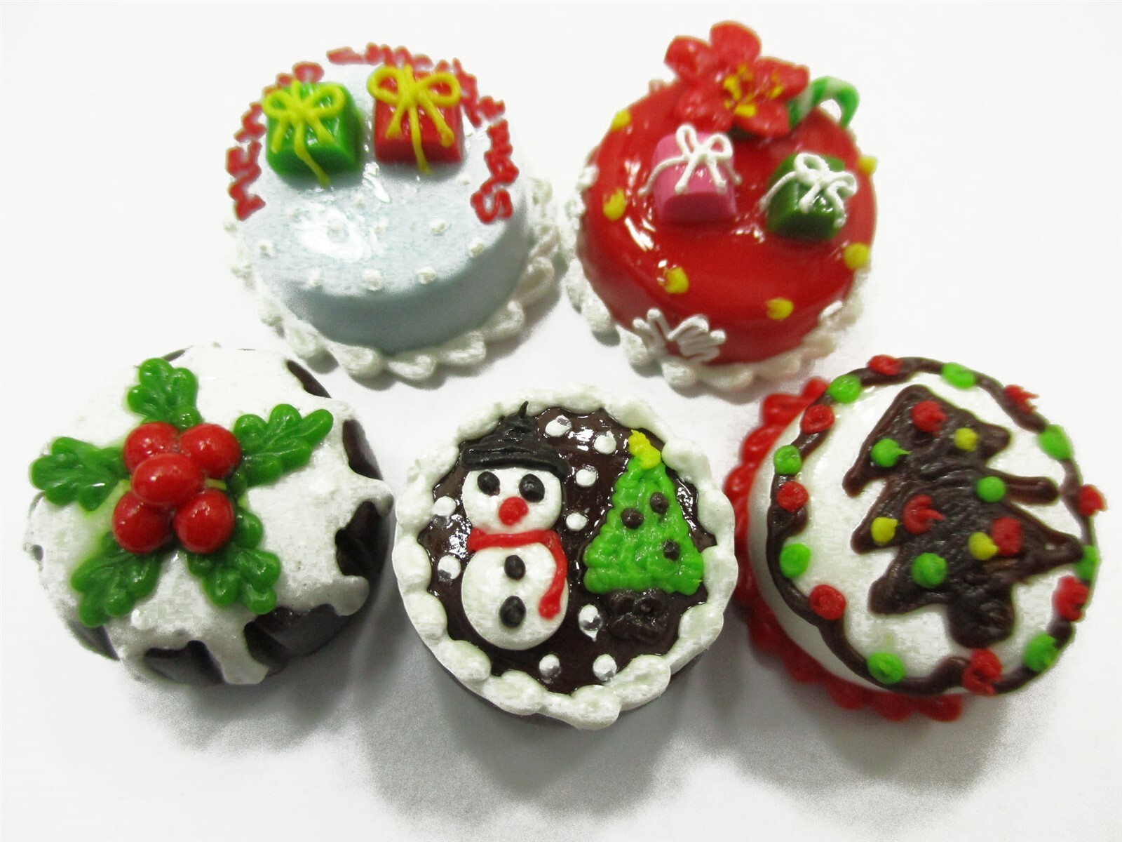 Dollhouse Miniature Food 5 Mini Christmas Cake 1.5 cm Seasonal Bakery 16108