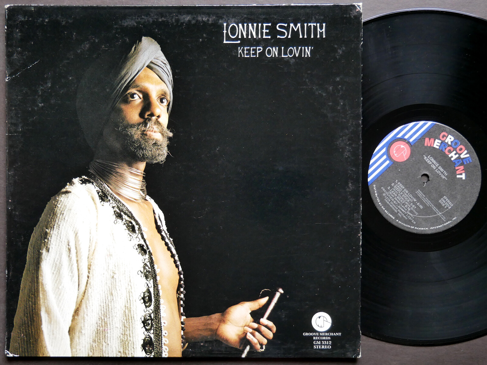 LONNIE SMITH Keep On Lovin' LP GROOVE MERCHANT GM-3312 US