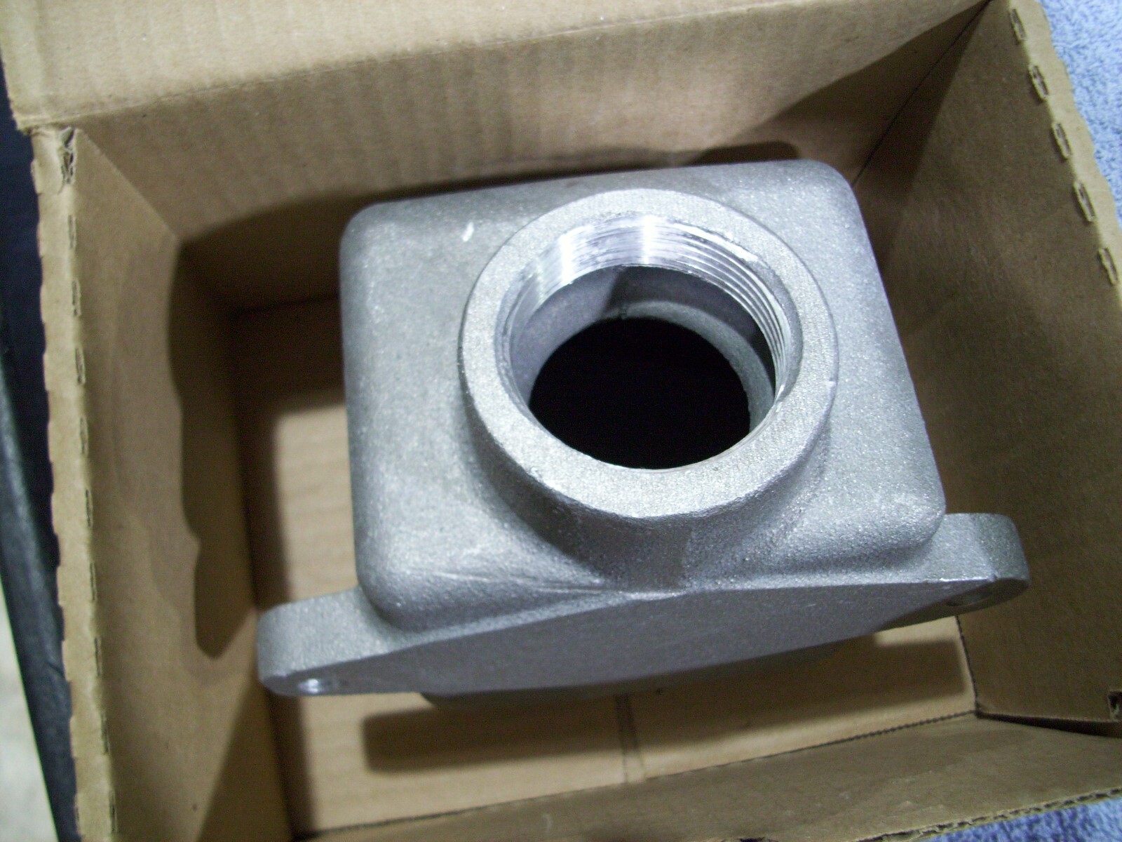 Brand New Cooper Crouse Hinds ARE56 Back Box 1 1/2”
