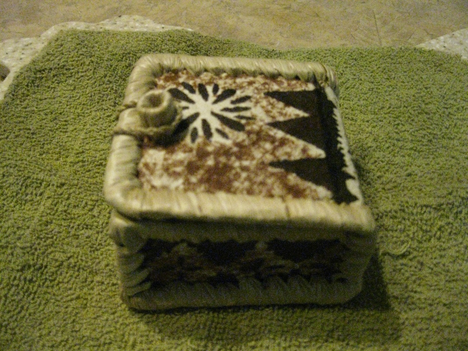 Straw Wooven Box with pattern