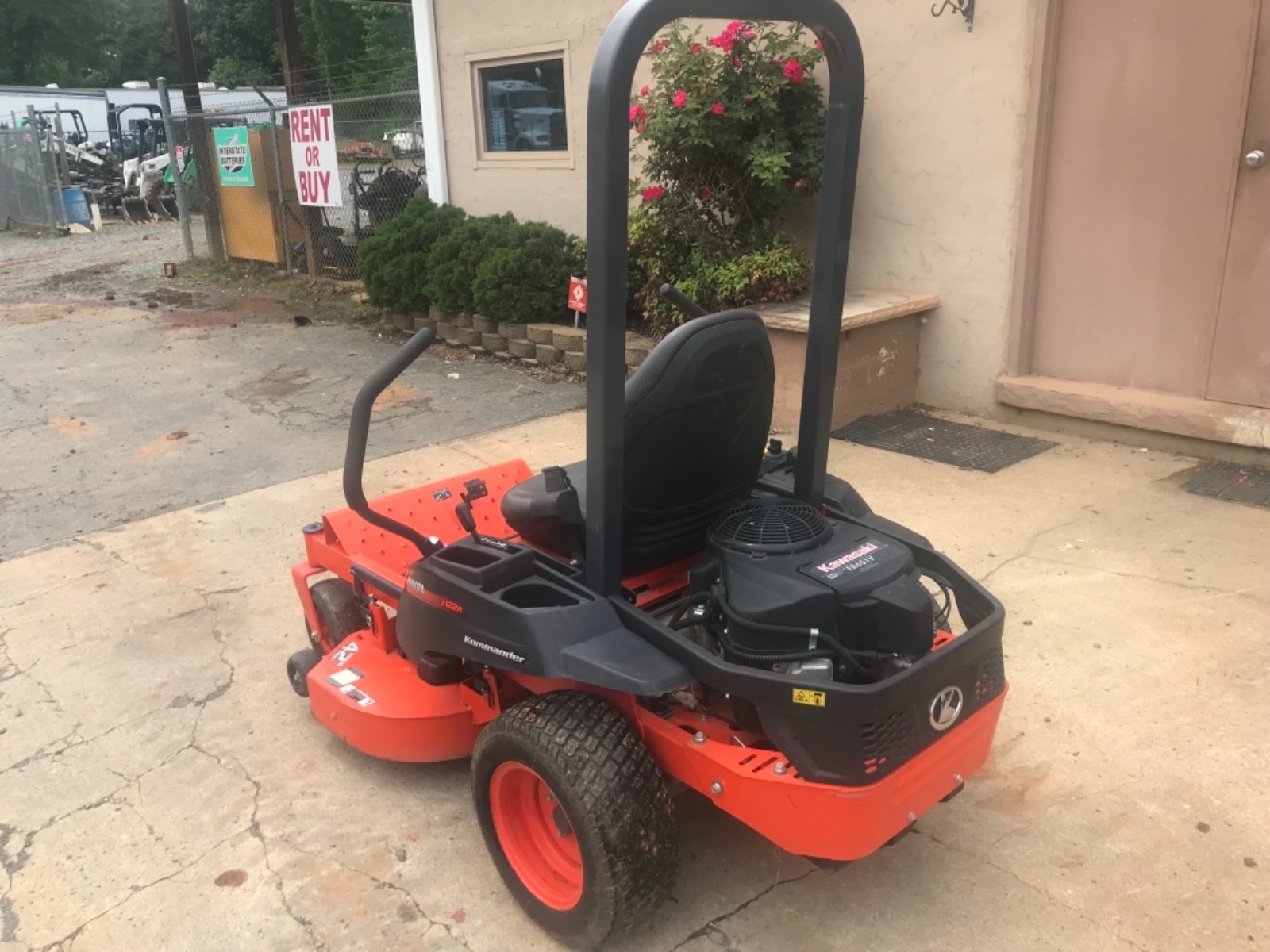 2014 KUBOTA Z122RKW 42” Zero Turn Mower
