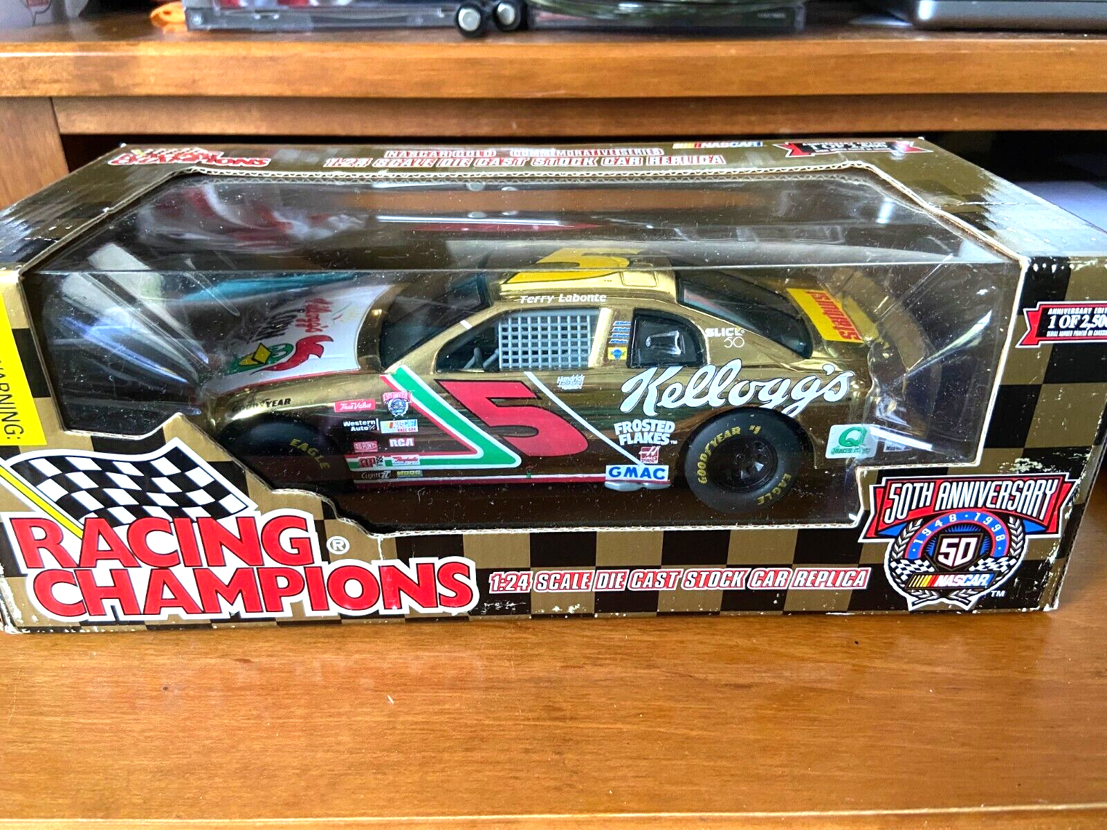 ミニカー Kellogg's Terry Labonte #5 Nascar Action Nascar #5 Terry Labonte Kellogg's Victory Lap Monte