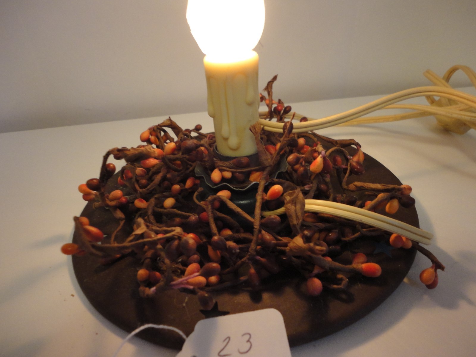 Primitive Electric Nightlight Lamp,Antique Orange/Rust Pip Berries,Star Plate