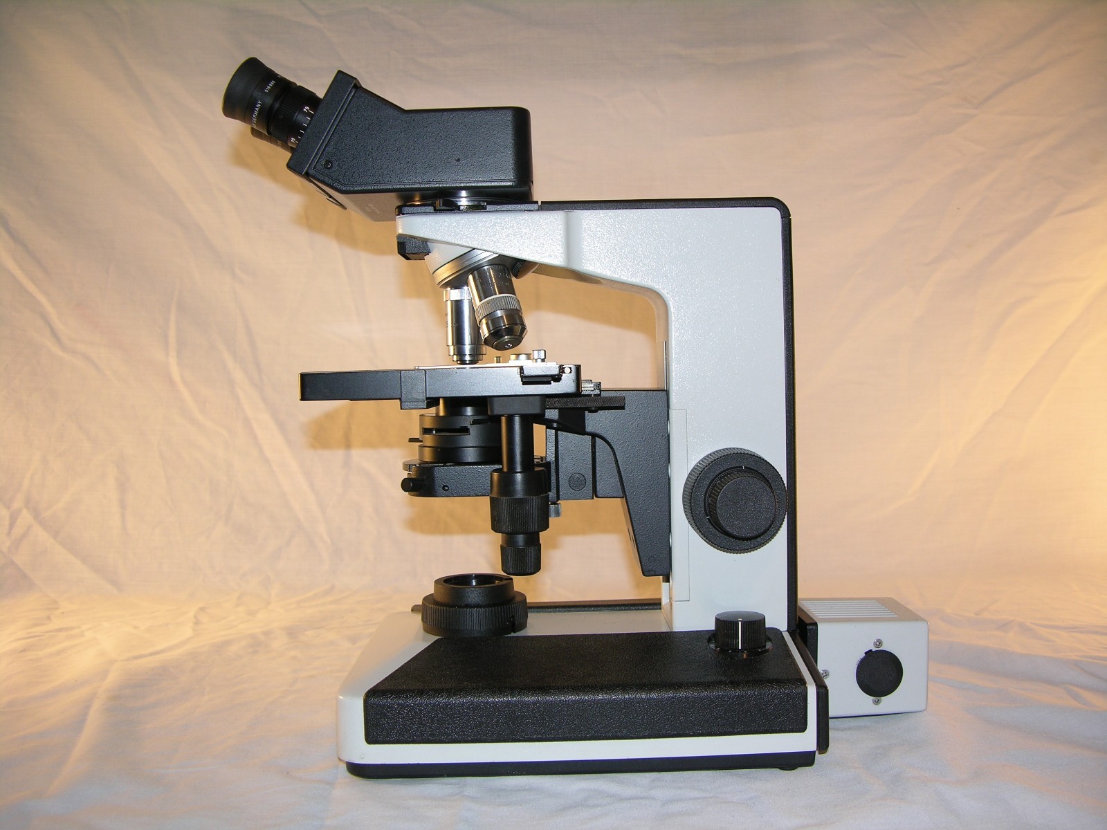 Wild Leitz Laborlux S