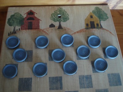 HANDCRAFTED  WOODEN CHECKER-BOARD GAME WITH 24 CHIPS AND BAG / COMPLETE SET