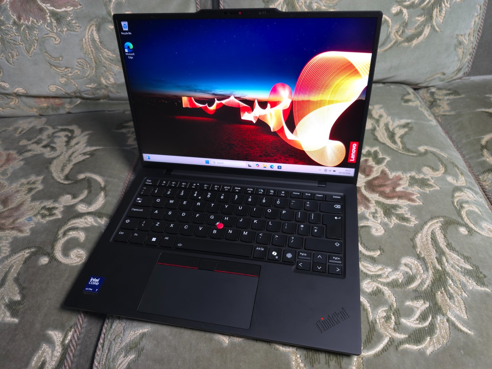 Lenovo ThinkPad X1 Carbon Gen 13 Ultra 7 255U 32GB 1TB FHD+ Ultrabook Laptop