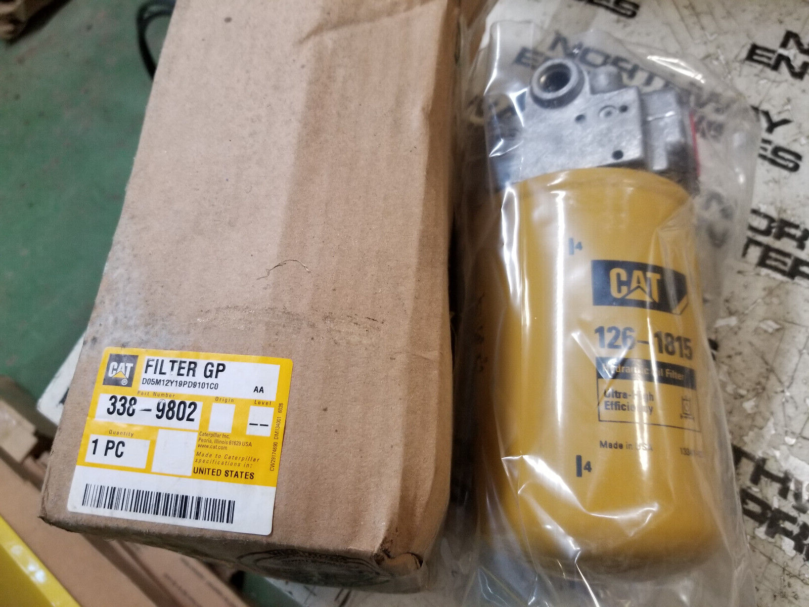 338-9802 Ultra High Efficiency Hydraulic/Transmission Filter 3389802 126-1815 - Picture 2 of 2
